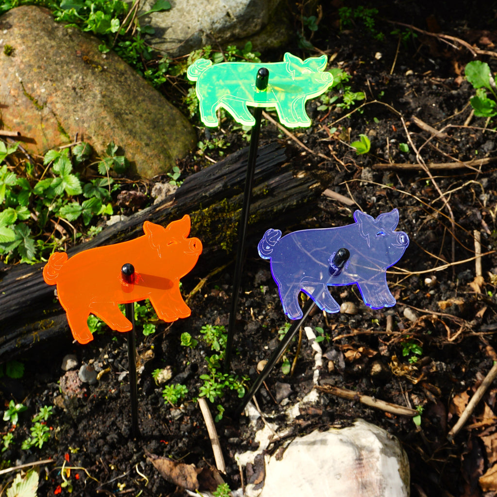 Set of 3 Glowing Medium Pigs SunCatcher Garden Decor Stakes